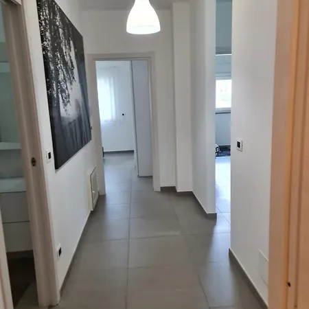 Con Piscina Villa *