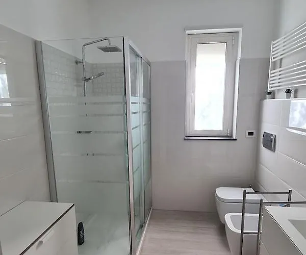 فيلة Con Piscina