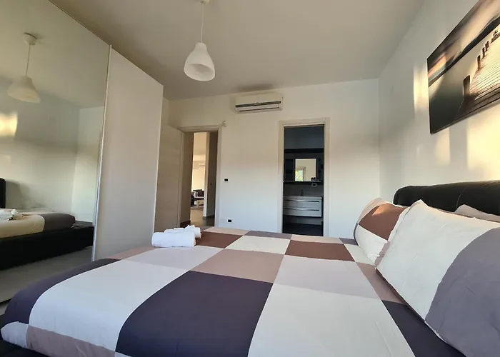 Con Piscina * Leonforte