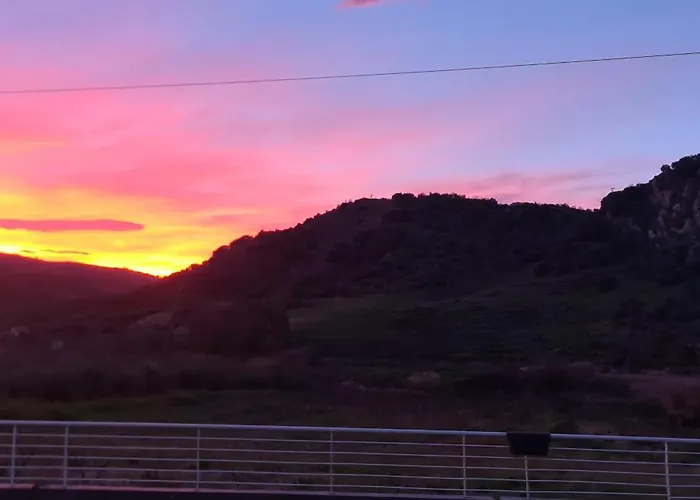 Con Piscina * Leonforte