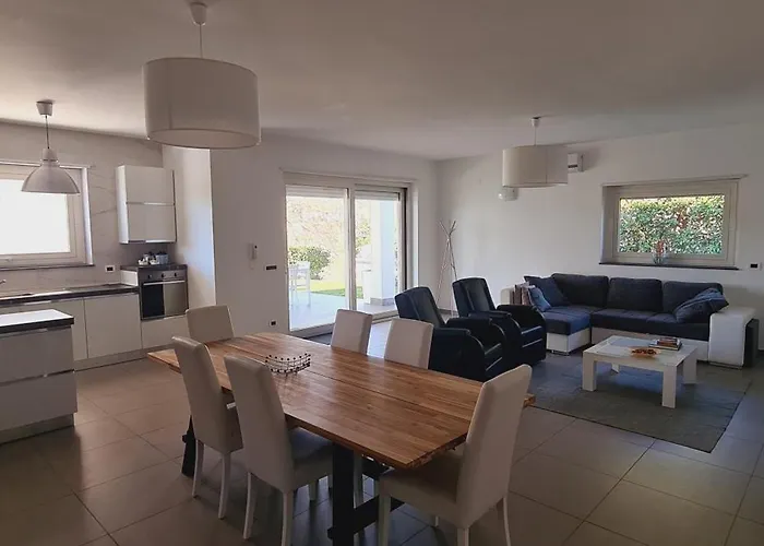 Villa Con Piscina