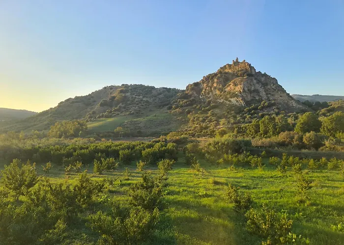 Con Piscina * Leonforte